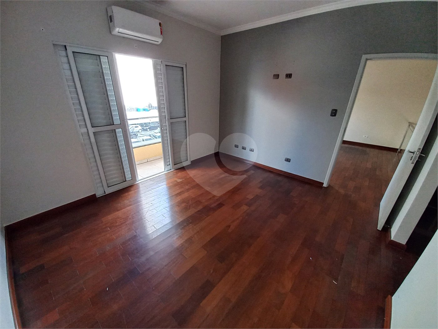 Sobrado à venda com 3 quartos, sendo 1 suíte, em Lar São Paulo, São Paulo, SP