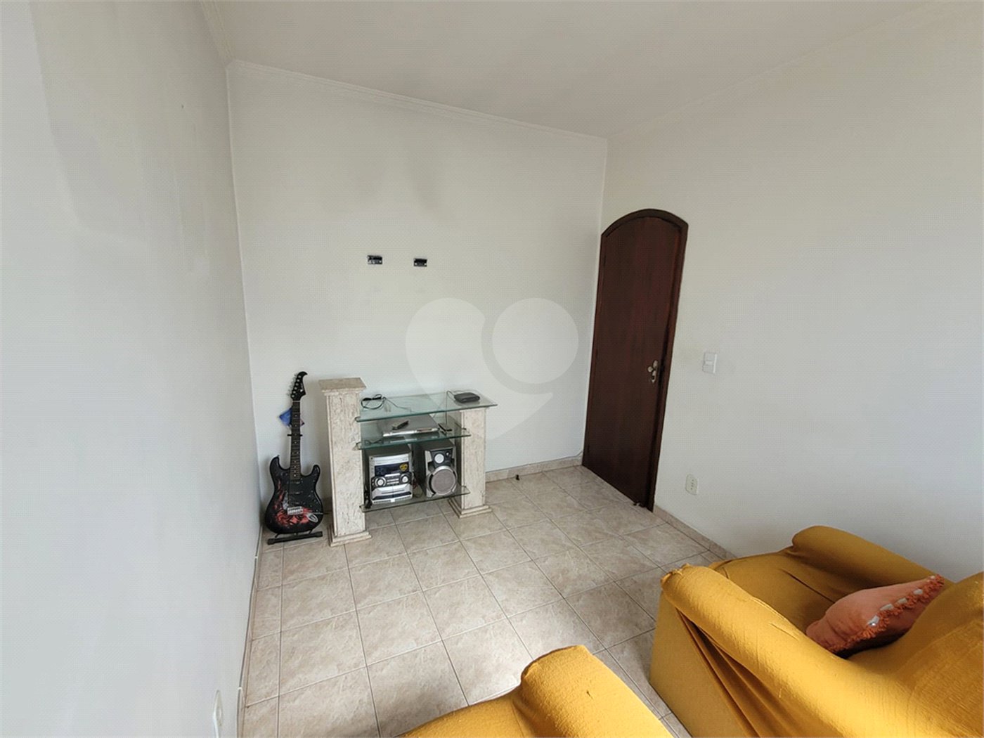 Sobrado à venda com 3 quartos, sendo 1 suíte, em Vila dos Remédios, São Paulo, SP