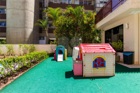 Apartamento à venda com 4 quartos, sendo 2 suítes, em Real Parque, São Paulo, SP