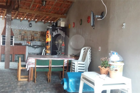 Casa à venda com 6 quartos, sendo 4 suítes, no condomínio Recanto dos Palmares, Atibaia - SP