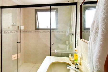 Apartamento à venda com 3 suítes em Vila Suzana, São Paulo, SP