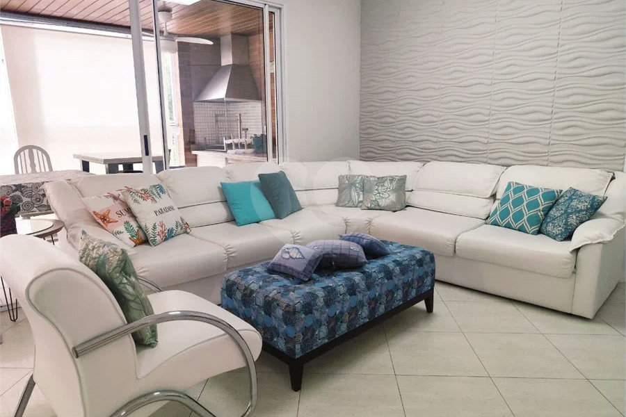Apartamento à venda com 4 quartos, sendo 2 suítes, em Riviera de São Lourenço, Bertioga, SP