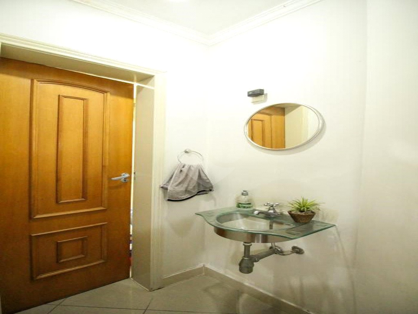 Casa à venda com 5 quartos, sendo 3 suítes, em Vila Paulicéia, São Paulo, SP