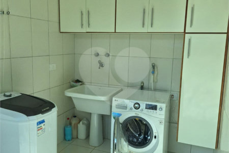 Casa à venda com 4 suítes no condomínio Bougainville, Peruíbe - SP