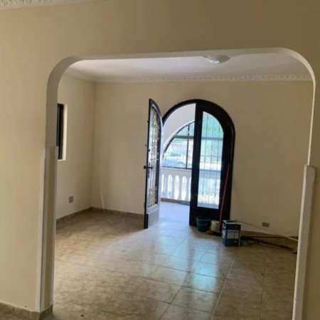 Casa/ Sobrado Amplo no Boqueirão/ Santos/SP
