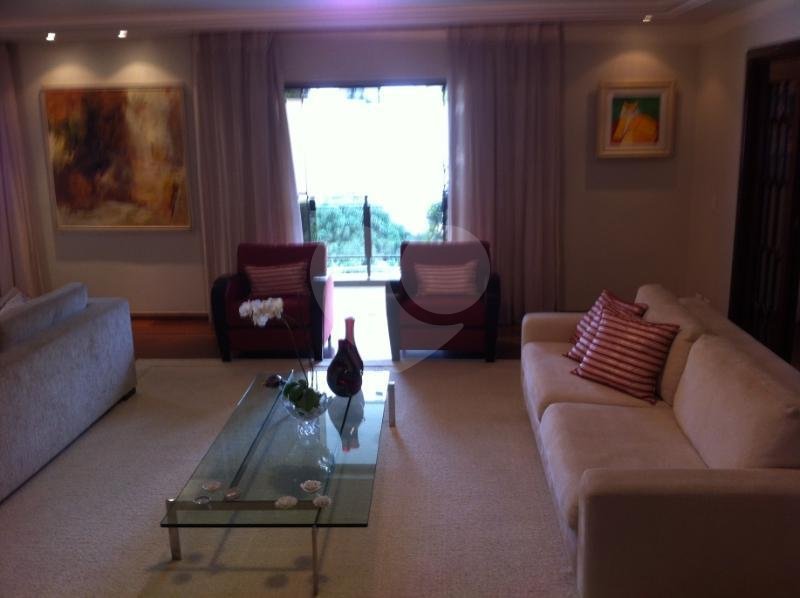 Apartamento à venda com 4 suítes em Real Parque, São Paulo, SP
