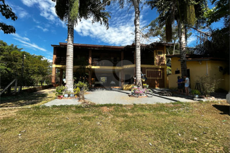 Chácara à venda com 3 quartos, sendo 1 suíte, no Centro, Três Lagoas, MS