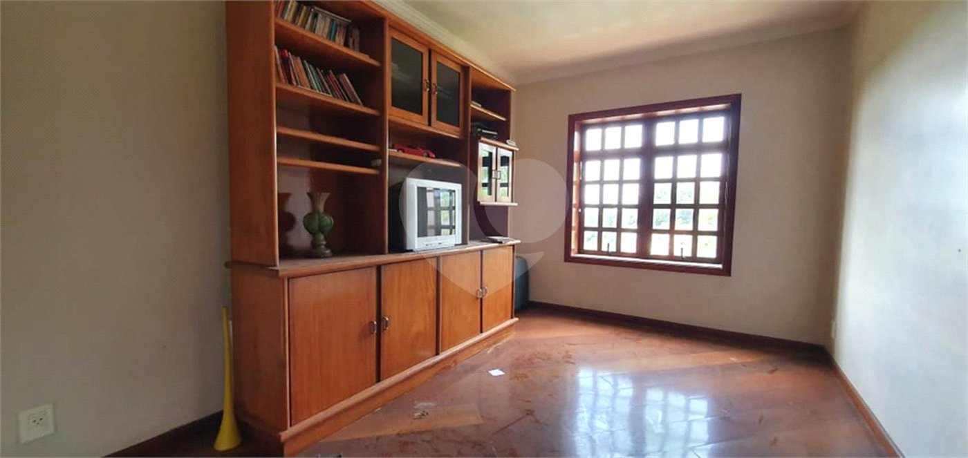 Sobrado à venda ou para alugar com 5 quartos, sendo 3 suítes,  em Tremembé, São Paulo, SP