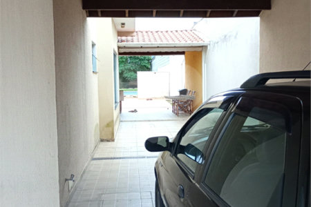 Sobrado à venda com 4 quartos, sendo 1 suíte,  em Vila Suissa, Mogi das Cruzes, SP