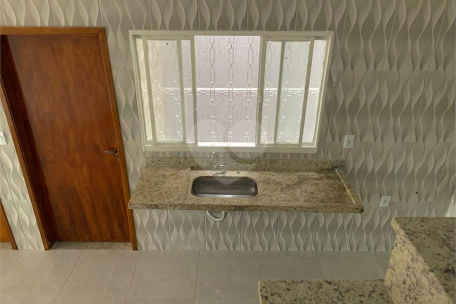 Sobrado à venda com 3 quartos, sendo 1 suíte, em Tremembé, São Paulo, SP