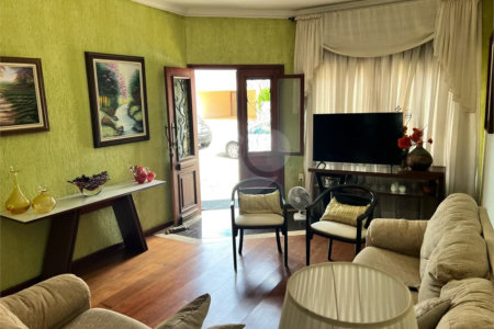 Casa à venda com 3 suítes no condomínio Mirante do Lenheiro, Valinhos - SP