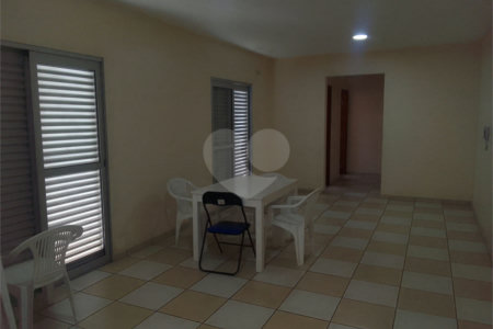 Apartamento à venda com 3 quartos em Caxingui, São Paulo, SP