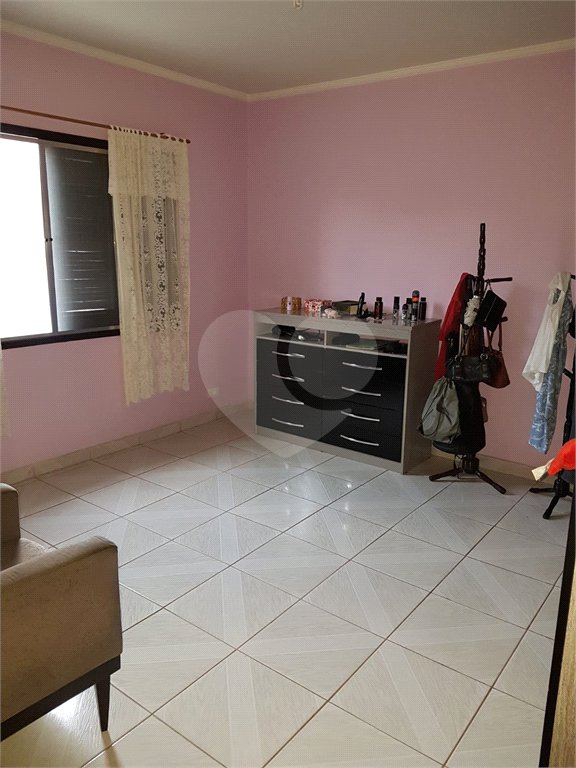 Sobrado à venda com 3 quartos em Jardim Franca, São Paulo, SP