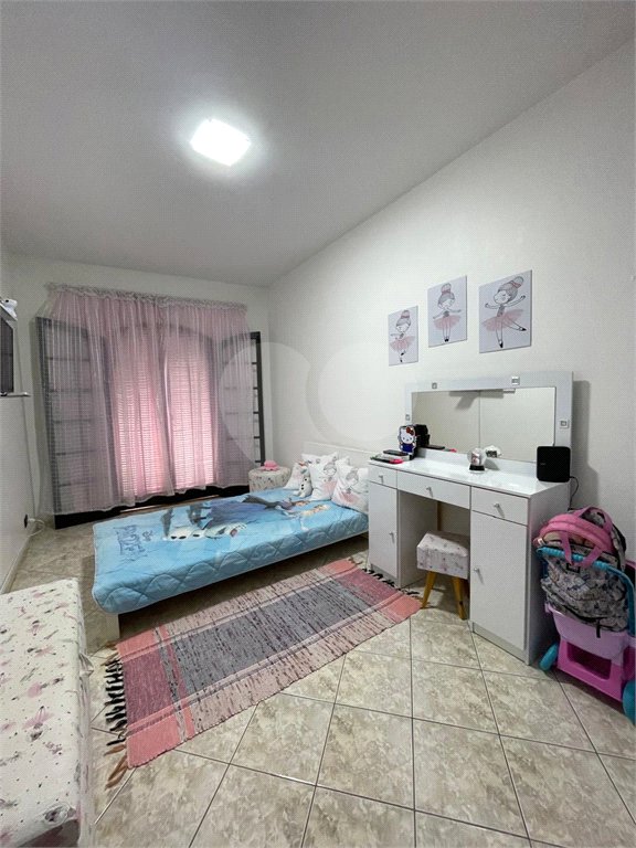 Sobrado à venda com 3 quartos, sendo 1 suíte, em Vila Gustavo, São Paulo, SP