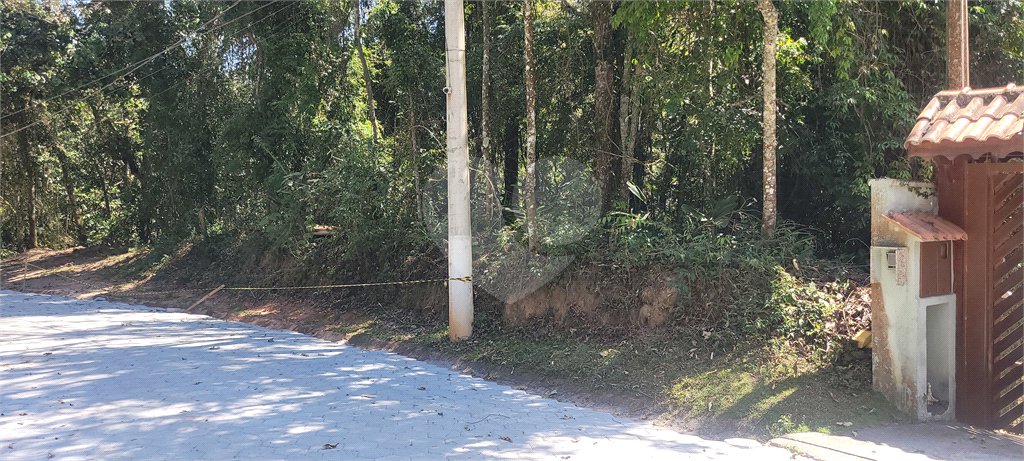 Terreno à venda no condomínio Parque Imperial da Cantareira, Mairiporã - SP