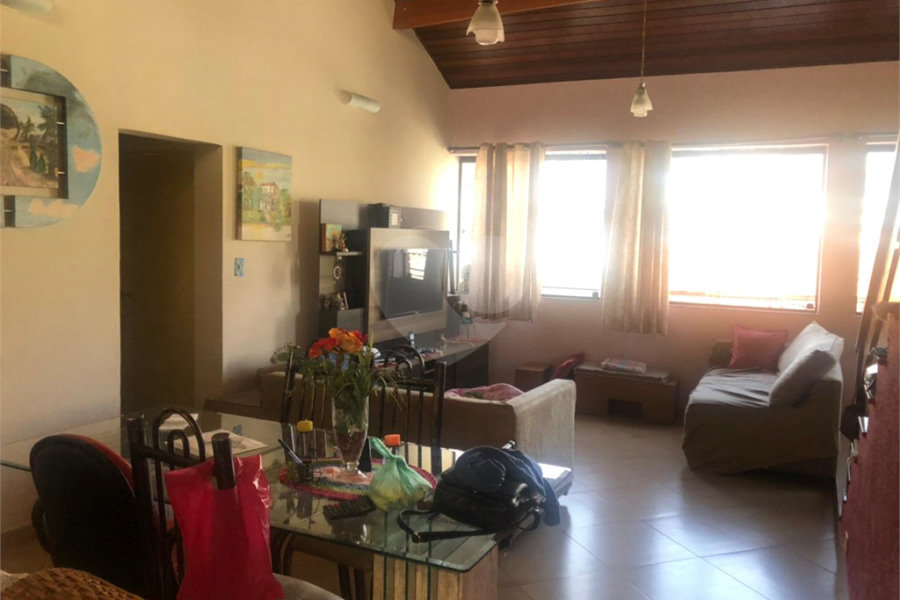 Sobrado à venda com 4 suítes em Vila Guilherme, São Paulo, SP