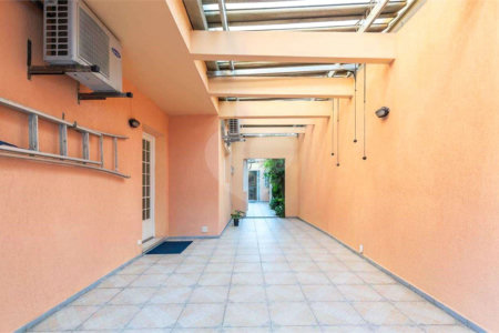 Sobrado à venda com 4 quartos, sendo 2 suítes, em Jardim Paulistano, São Paulo, SP