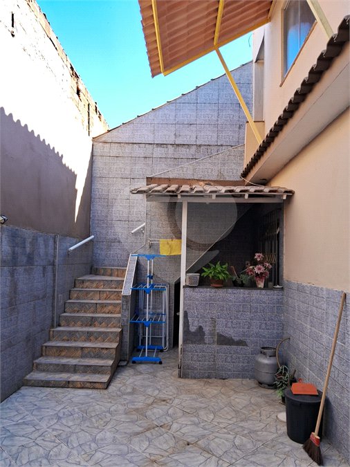 Casa à venda com 4 quartos, sendo 2 suítes, em Campo Grande, Rio de Janeiro, RJ