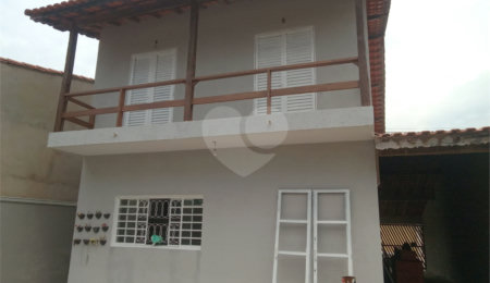 Casa à venda com 3 quartos, sendo 1 suíte,  em Jardim dos Ipês, Mairinque, SP