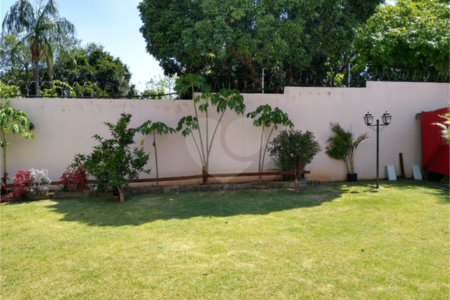 Casa à venda com 3 quartos, sendo 1 suíte, no condomínio Jd Portal de Itaici, Indaiatuba - SP
