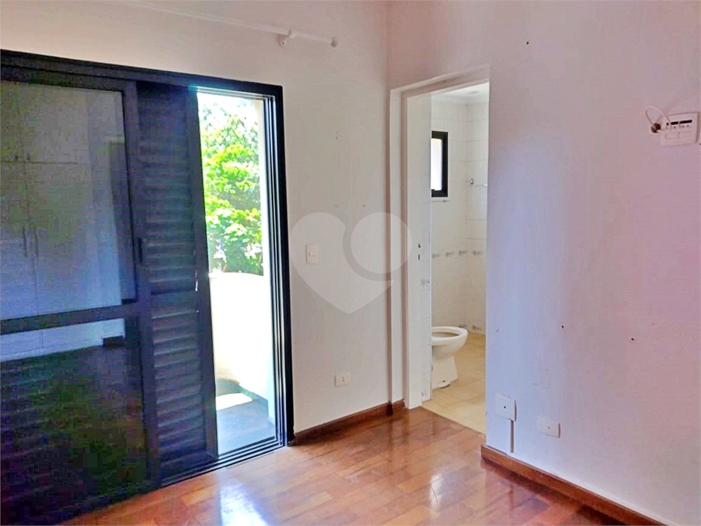 Apartamento à venda com 4 quartos, sendo 3 suítes,  em Vila Andrade, São Paulo, SP