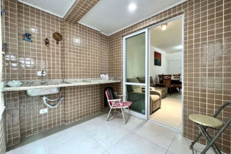 Apartamento Residencial à venda, Vila Guilhermina, Praia Grande - AP1374.