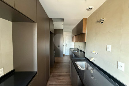 Apartamento à venda com 3 suítes em Sumarezinho, São Paulo, SP