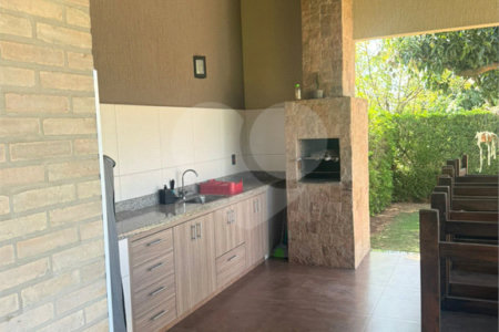 Casa à venda com 3 suítes no condomínio Terras de Mont Serrat, Salto - SP