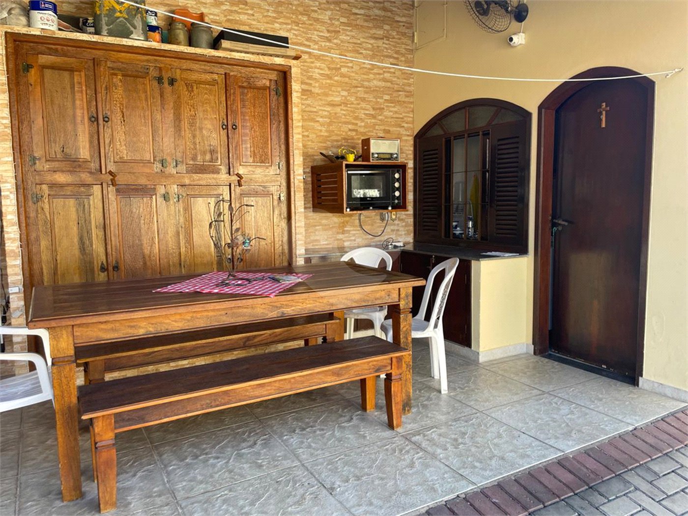 Casa à venda com 3 quartos, sendo 1 suíte,  em Vila Antônio Augusto Luiz, Caçapava, SP