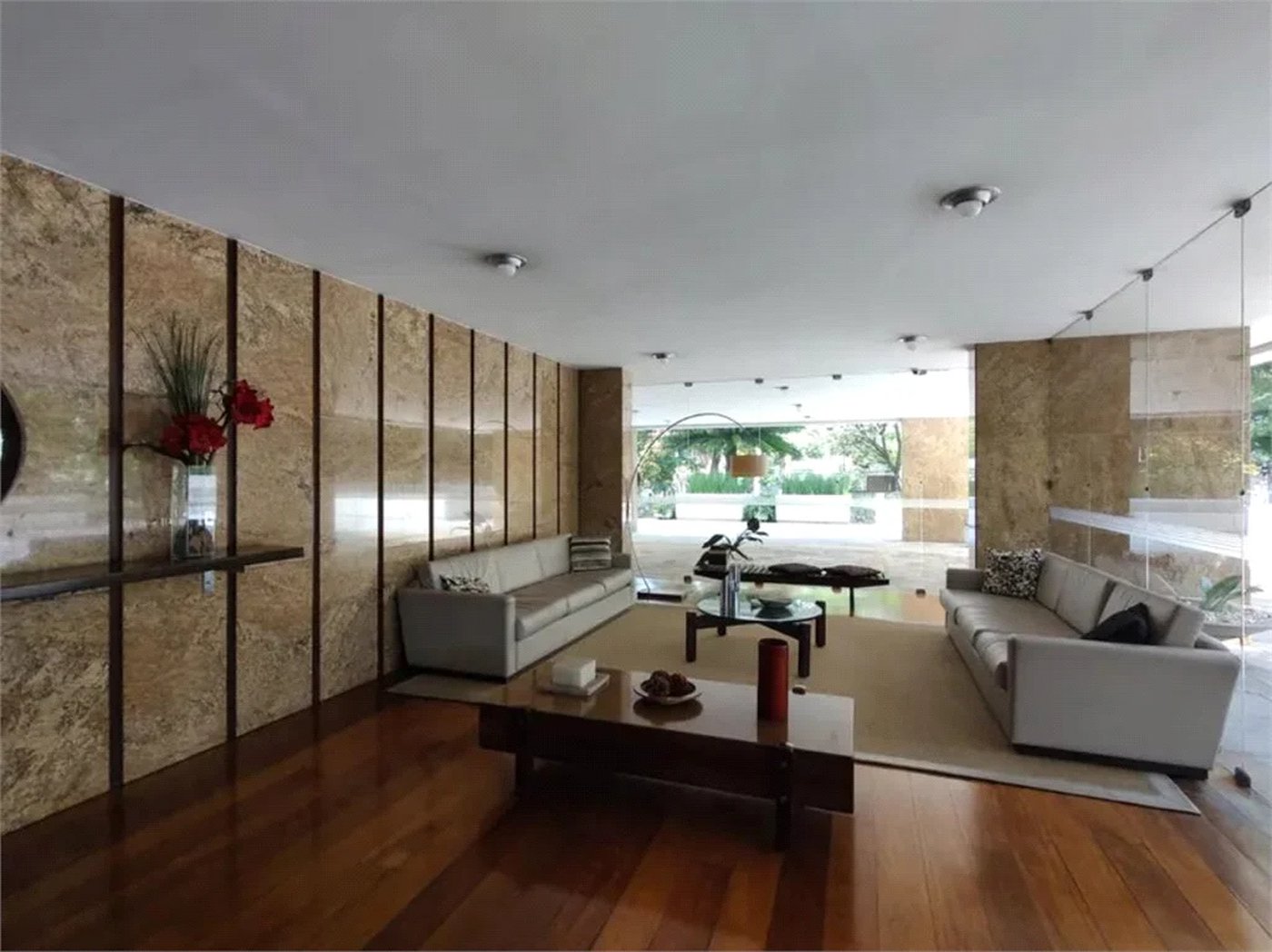 Apartamento à venda com 4 quartos, sendo 1 suíte, em Brooklin Paulista, São Paulo, SP