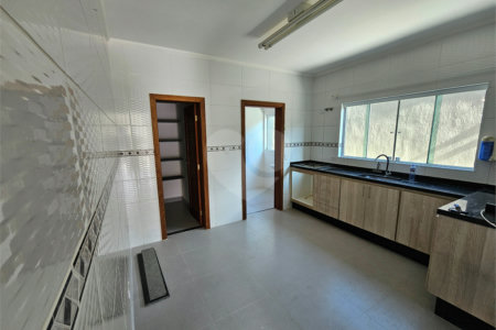 Casa à venda com 3 quartos, sendo 1 suíte, em Jardim Maristela, Atibaia, SP