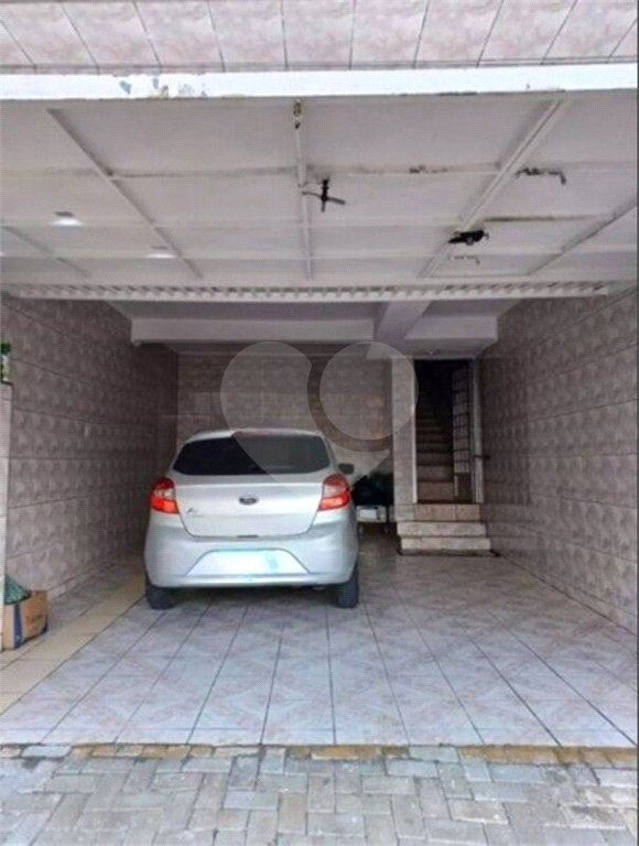 Sobrado à venda com 4 quartos em Cidade Kemel, Poá, SP