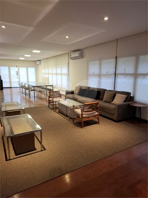 Apartamento à venda com 4 quartos, sendo 2 suítes,  em Brooklin Paulista, São Paulo, SP