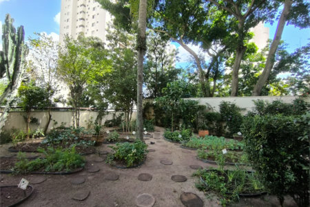 Apartamento à venda com 3 quartos, sendo 2 suítes,  em Alto da Lapa, São Paulo, SP