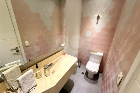 Casa à venda com 3 suítes no condomínio Villaggio Della Hípica, São Paulo - SP