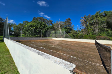 Chácara à venda com 4 quartos, sendo 1 suíte, em Cercadinho, Alambari, SP