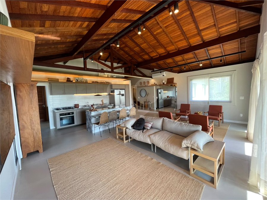 Casa em condomínio à venda com 4 quartos, sendo 3 suítes, em Marina, Armação dos Búzios, RJ