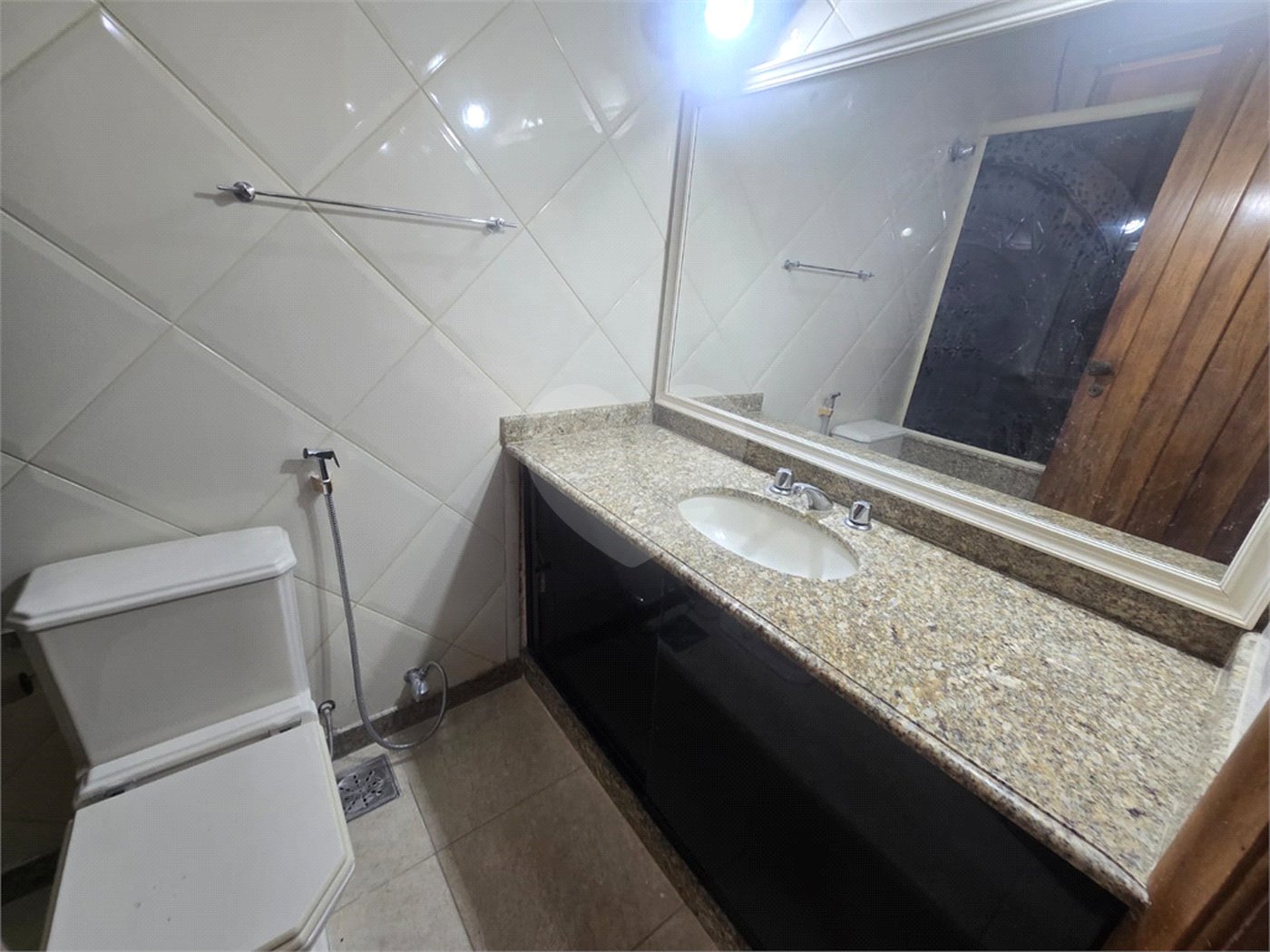 Cobertura à venda com 3 quartos, sendo 1 suíte,  em Tijuca, Rio de Janeiro, RJ