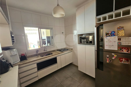 Casa à venda com 4 quartos, sendo 2 suítes,  no condomínio Jd Portugal, Sorocaba - SP