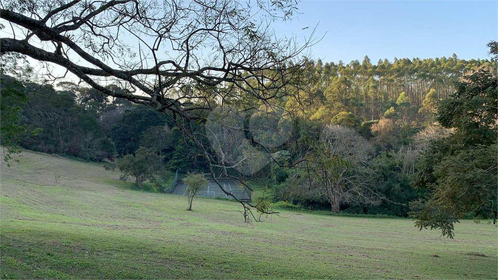 Chácara à venda com 5 quartos em Volta Grande (são João Novo), São Roque, SP