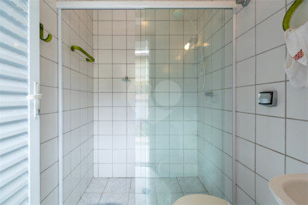 Casa à venda com 3 quartos, sendo 1 suíte,  em Vila Cordeiro, São Paulo, SP