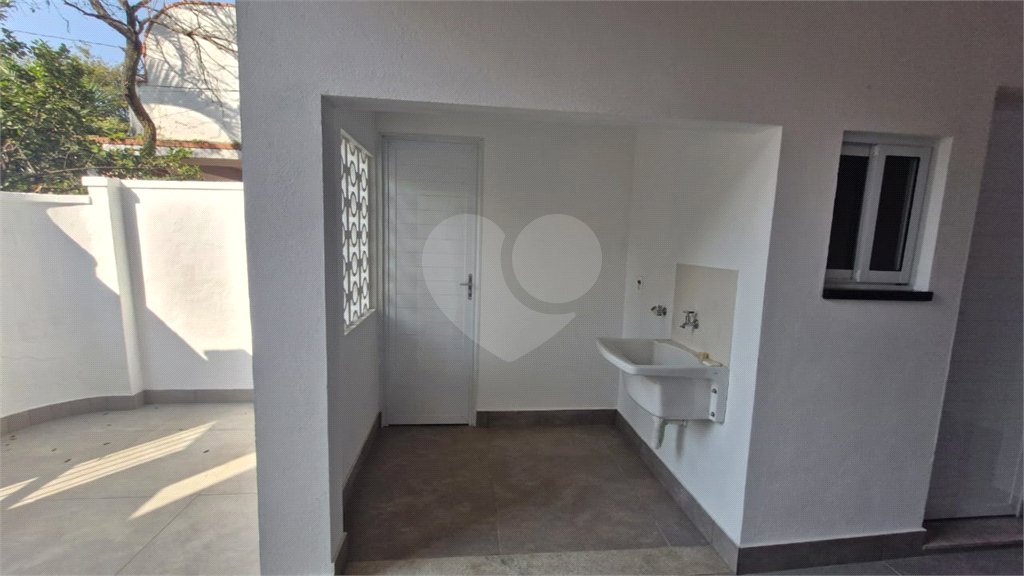 Casa à venda com 2 quartos no condomínio Chácara das Rosas, São Paulo - SP