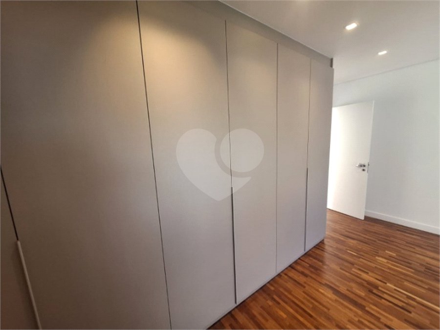 Casa à venda ou para alugar com 3 suítes no condomínio Boulevard Ibirapuera, São Paulo - SP