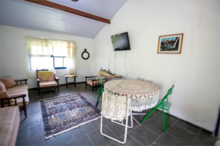 Sítio à venda com 7 quartos, sendo 6 suítes, no Centro (são João Novo), São Roque, SP
