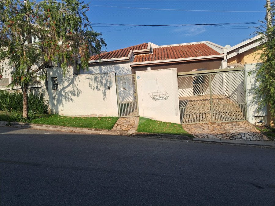 Casa para alugar com 3 quartos, sendo 1 suíte,  em João XXIII, Vinhedo, SP