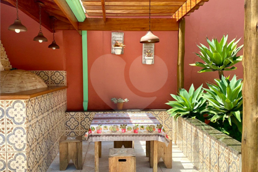 Casa à venda com 3 suítes no condomínio Chacarás Bela Vista, Mairiporã - SP
