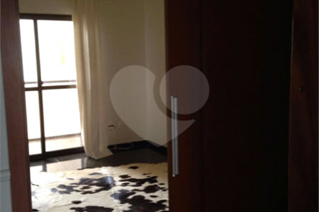 Apartamento à venda com 4 quartos, sendo 2 suítes, no Centro, Araraquara, SP