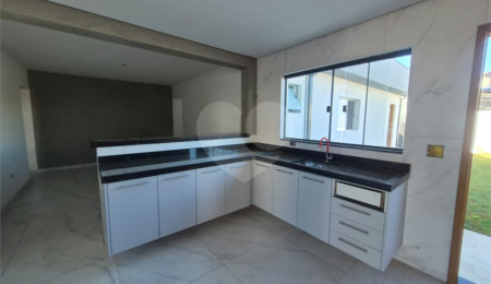 Casa Térrea à venda com 3 quartos, sendo 1 suíte,  em Serra da Cantareira, Mairiporã, SP