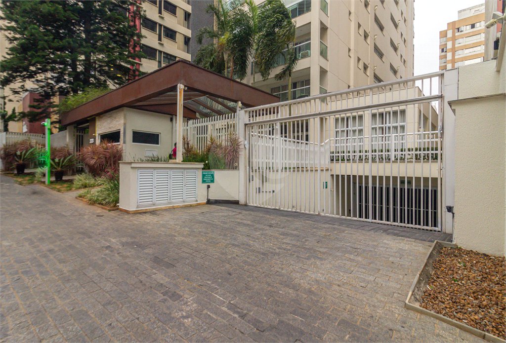 Apartamento à venda com 3 suítes em Paraíso, São Paulo, SP