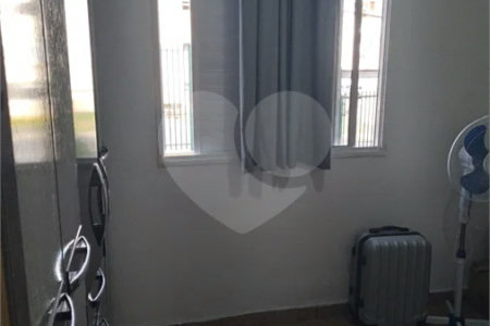 Apartamento à venda com 2 quartos em Jardim Ísis, Cotia, SP